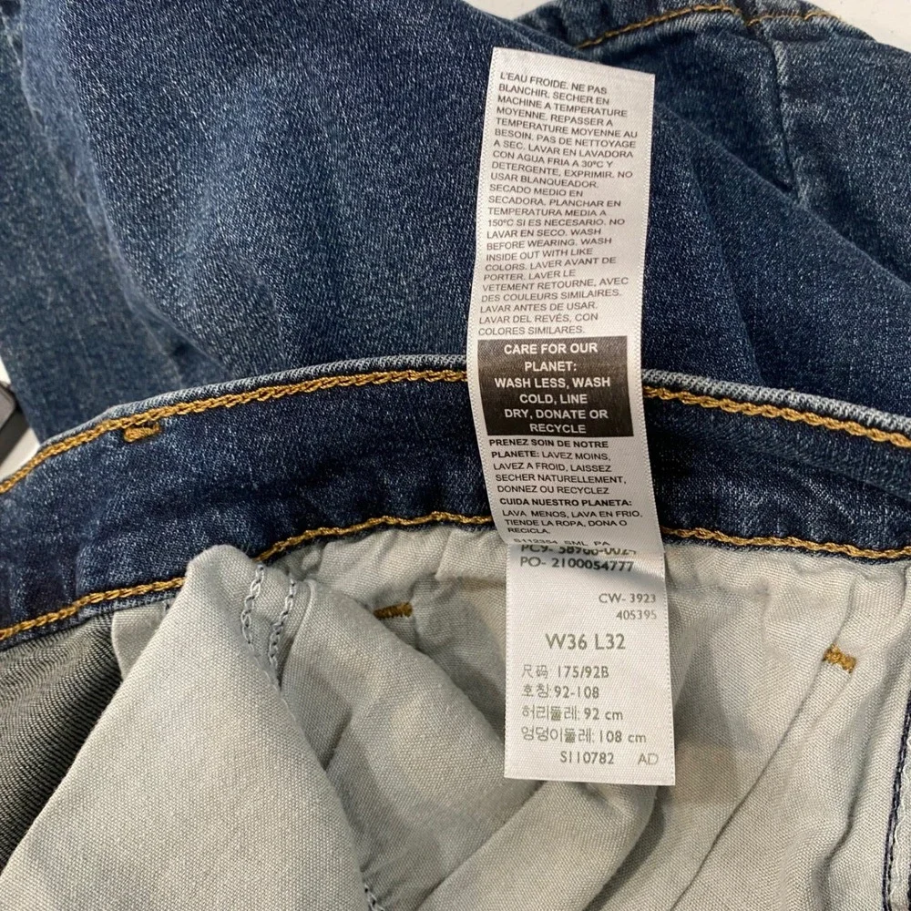 Signature by Levi Strauss Jeans Mens 36x32 Blue Straight Fit WaterLess Denim